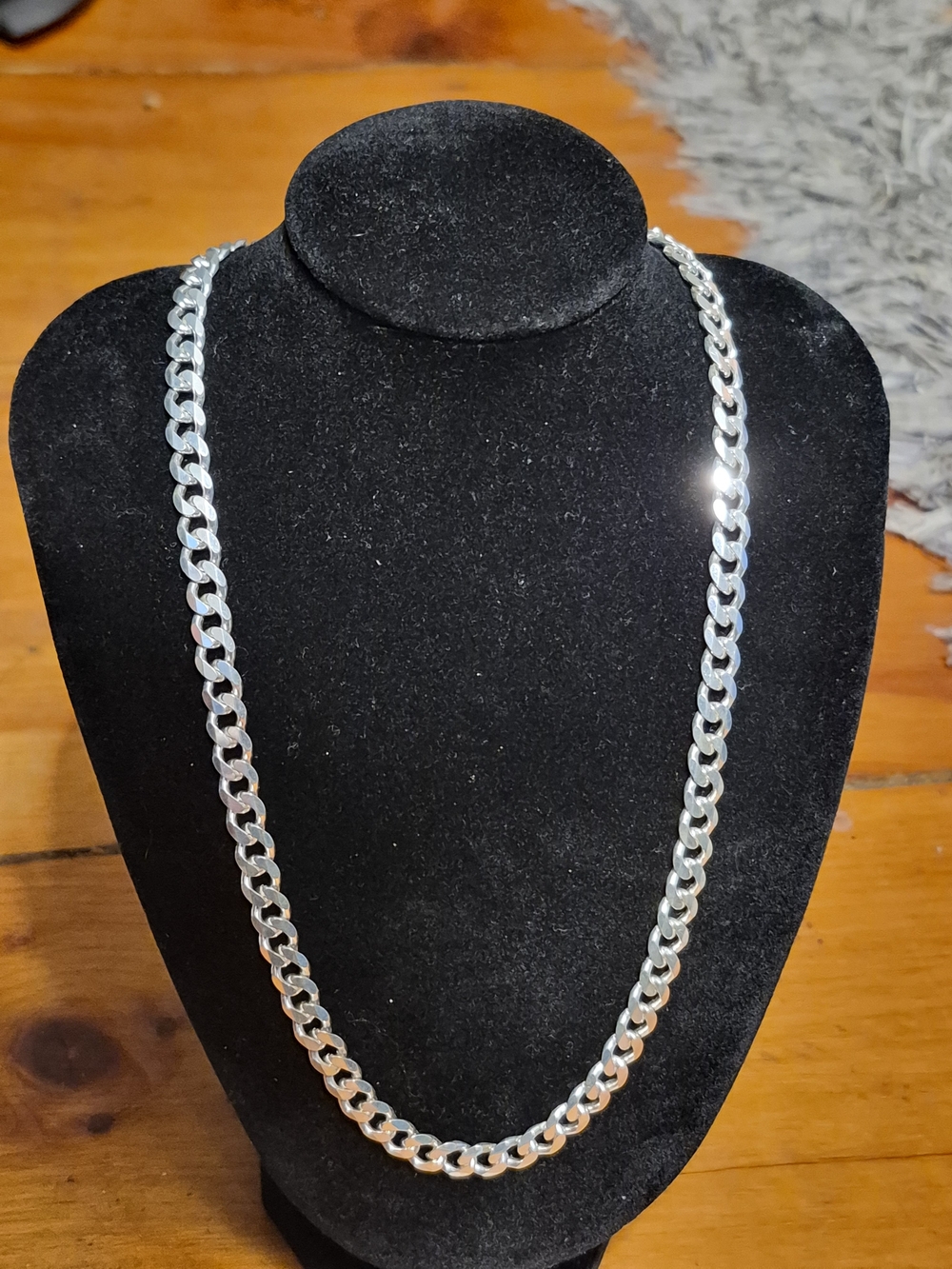 18 Inch Sterling Silver Cuban Link Chain 7mm and 32.9 Grams